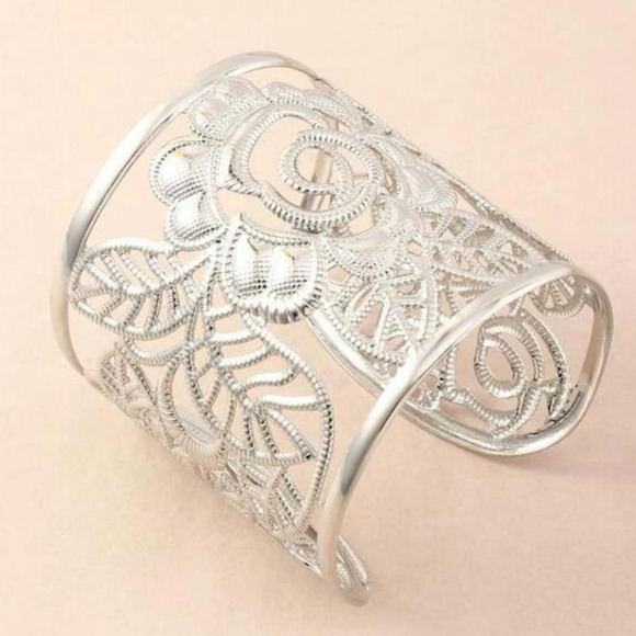 Silver Cuff Leaf Bangle Bracelet Wide Cuff Leaves Boho Floral Flower Floral Prin - Picture 2 of 4